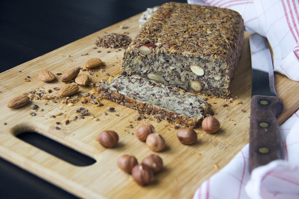 Kraftvolles Nuss-Brot ohne Weizen